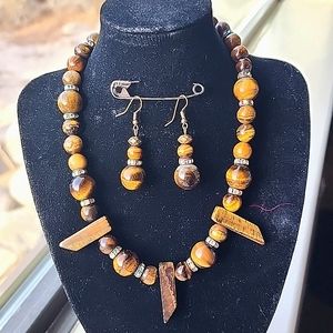Handmade necklace and earring set! The tigers eye beads r soo pretty!!!🤩😋🥰